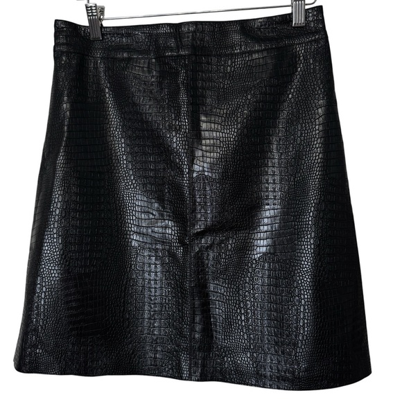 Chicwish Faux Leather Croc Mini Skirt Black Size M - Picture 2 of 8